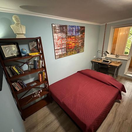 Lenin Street Hostel & Tours Tiraspol Extérieur photo