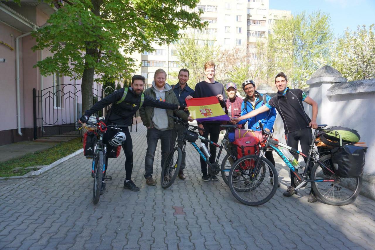 Lenin Street Hostel & Tours Tiraspol Extérieur photo